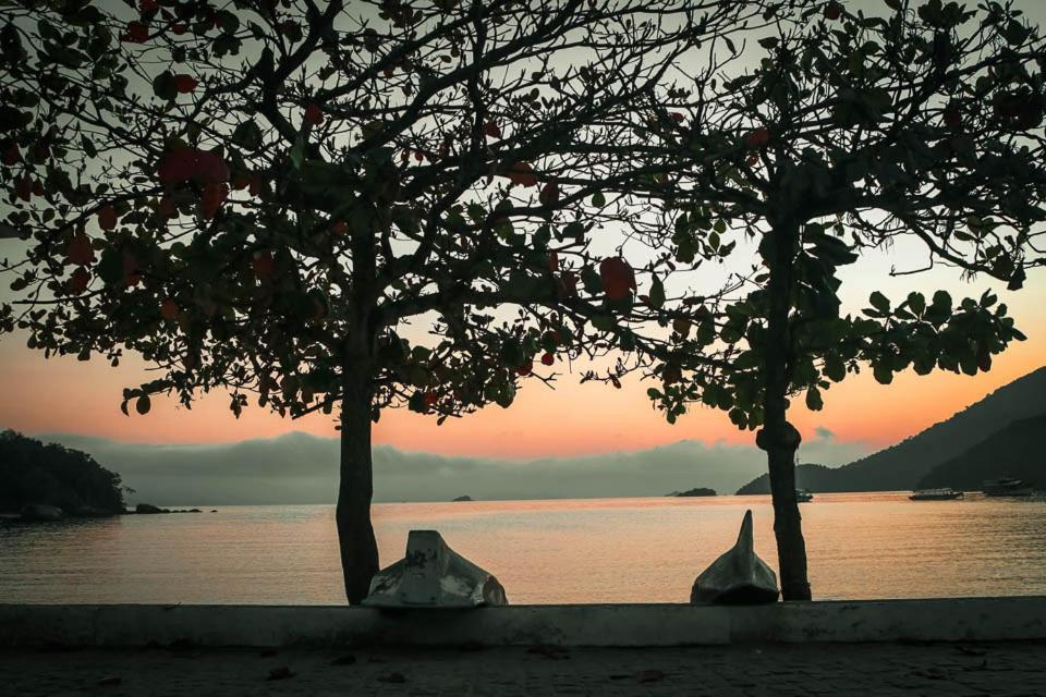 Pousada Recreio Da Praia Vila do Abraao Bagian luar foto